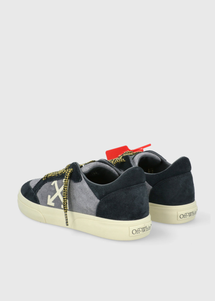 OFF-WHITE Sneakers Low Vulcanized FFW-OMIA293S