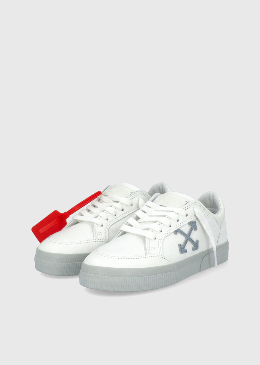 Off-White Sneakers New Vulcanized FFW-OWIA288S
