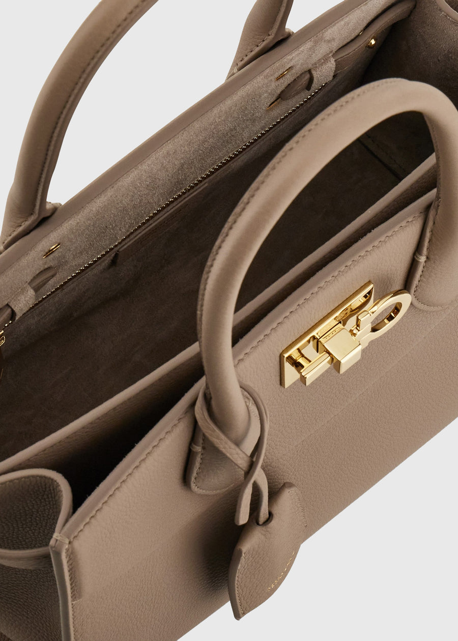 Ferragamo Bolso de Mano Studio FRG-21A112
