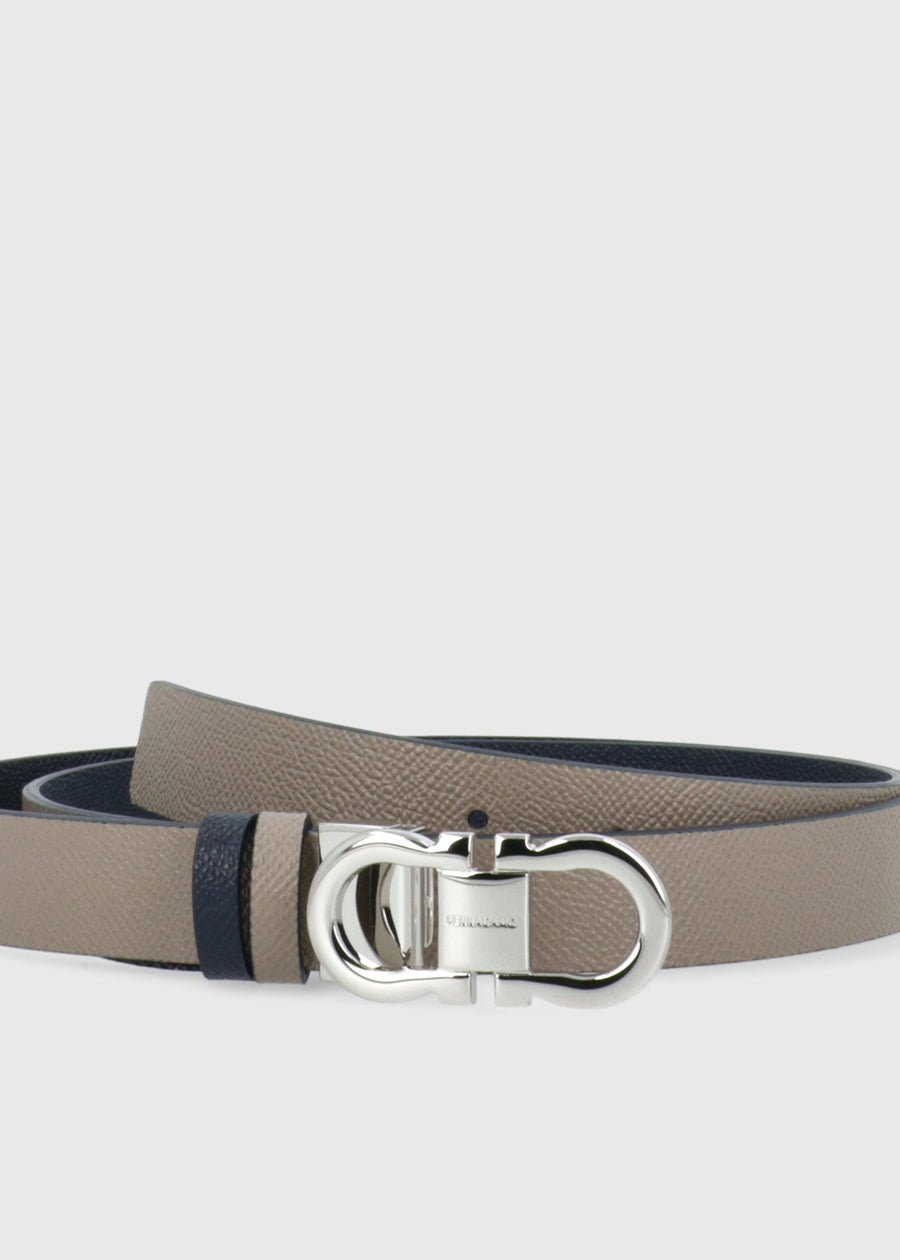 FERRAGAMO cinturón ajustable y reversible Gancini FRG-230294