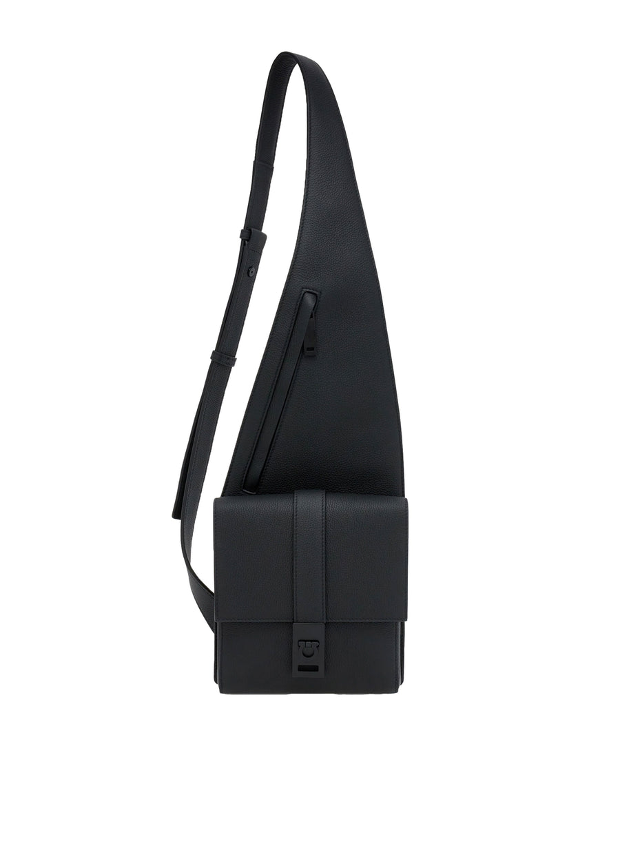 Ferragamo Mochila mensajera asimétrica FRG-241351