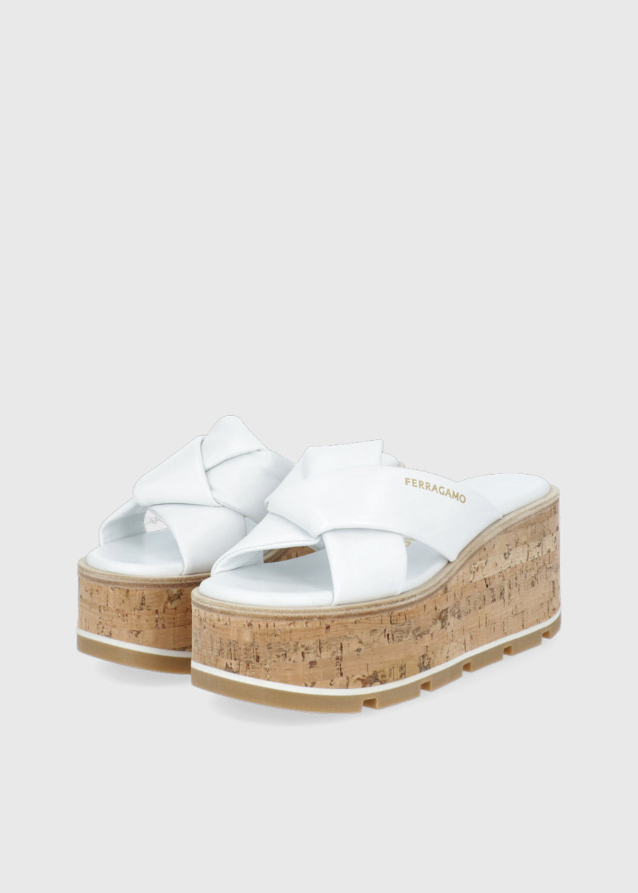 Ferragamo Slides con cuña FRG-ENGRACIA