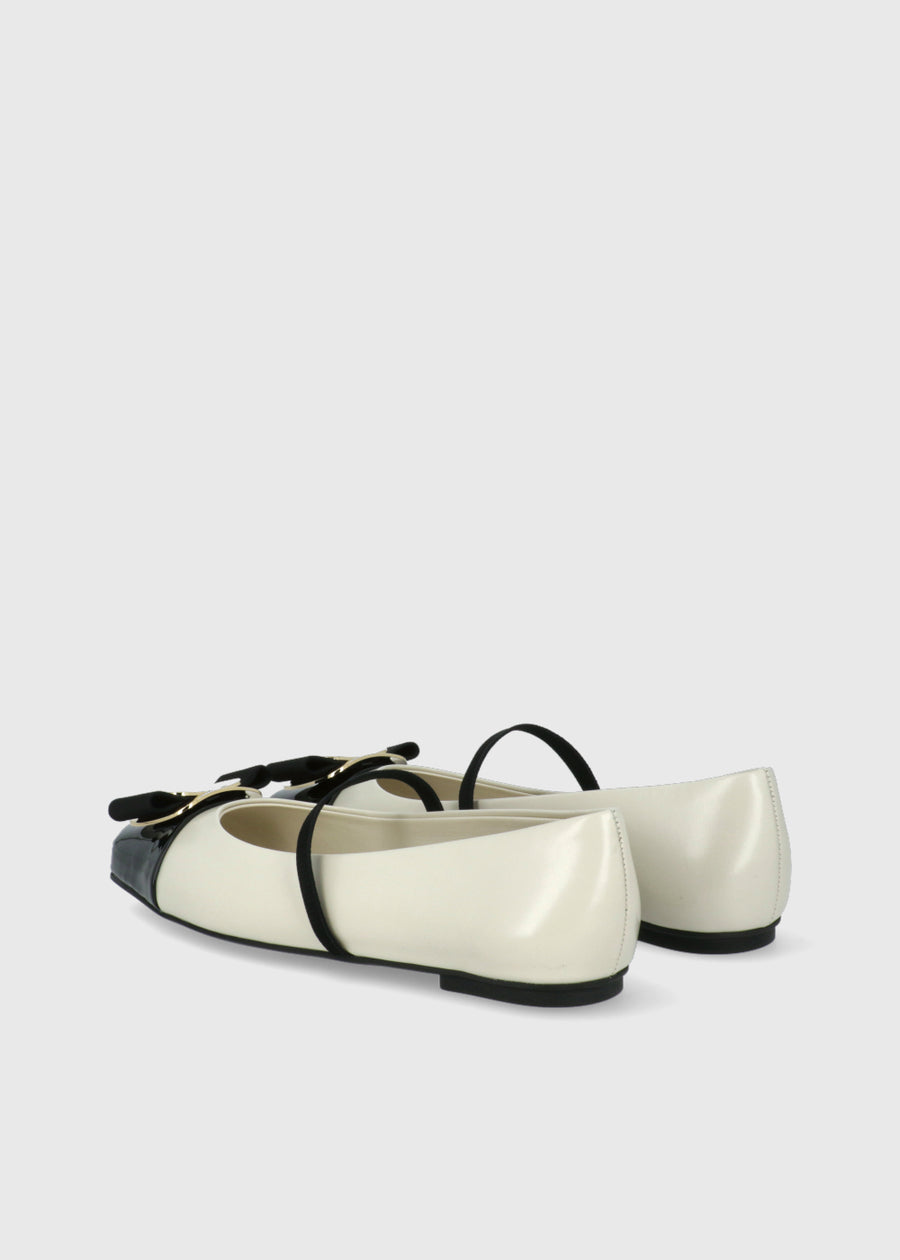 Ferragamo Flats Zina FRG-ZINATOE