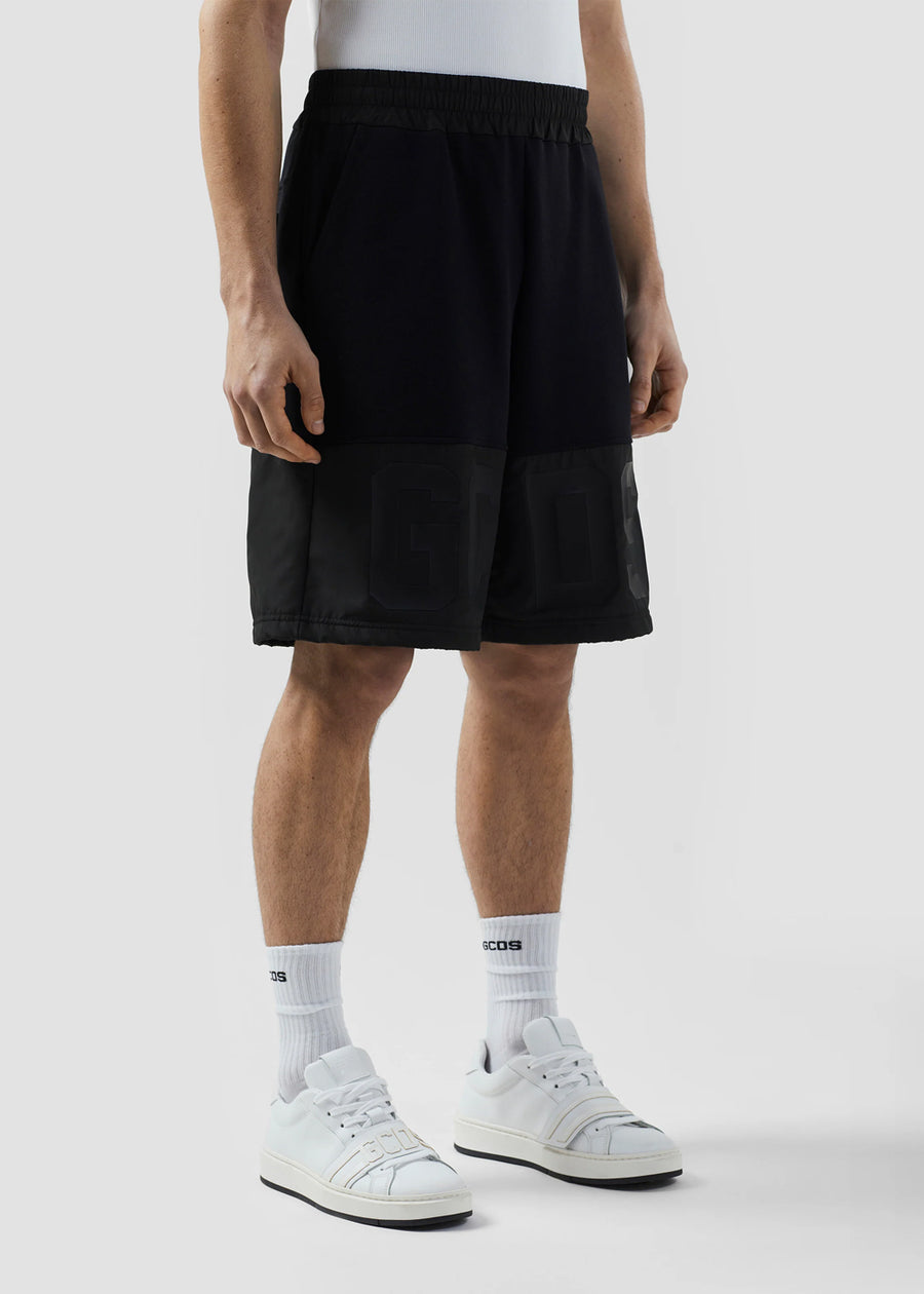 GCDS Shorts cortos GCD-M3102JI1