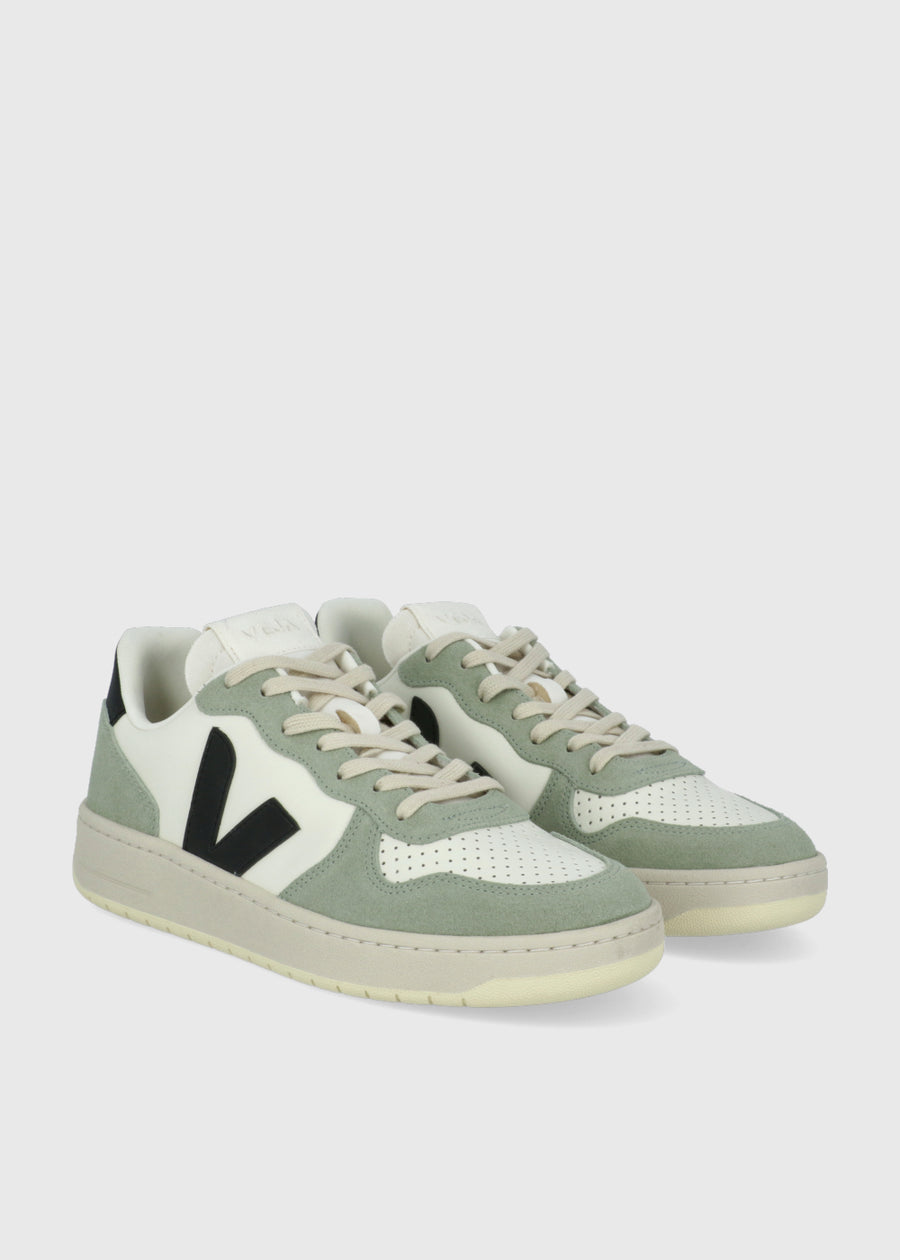 Veja Sneakers V-10 ChromeFree VJA-ZCV10