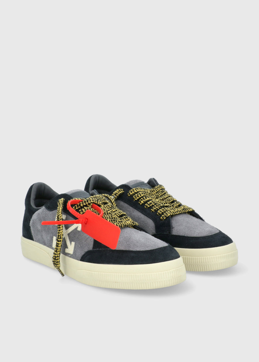 OFF-WHITE Sneakers Low Vulcanized FFW-OMIA293S