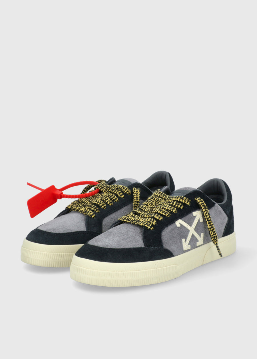 OFF-WHITE Sneakers Low Vulcanized FFW-OMIA293S
