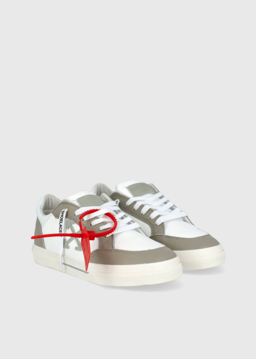 Off-White Sneakers New Vulcanized FFW-OWIA288S