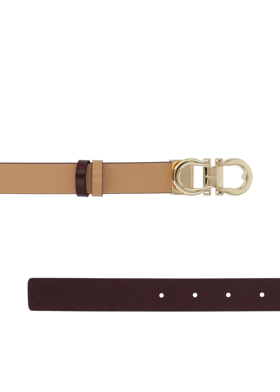 FERRAGAMO cinturón  ajustable y reversible Gancini FRG-230294