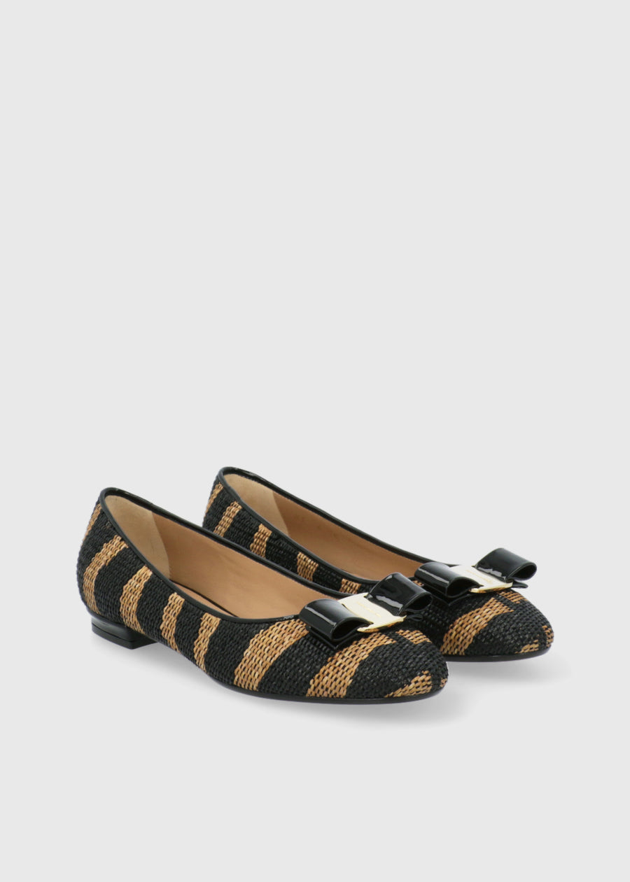 Ferragamo Flats FRG-VARINA2