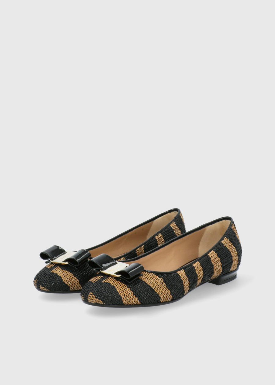 Ferragamo Flats FRG-VARINA2