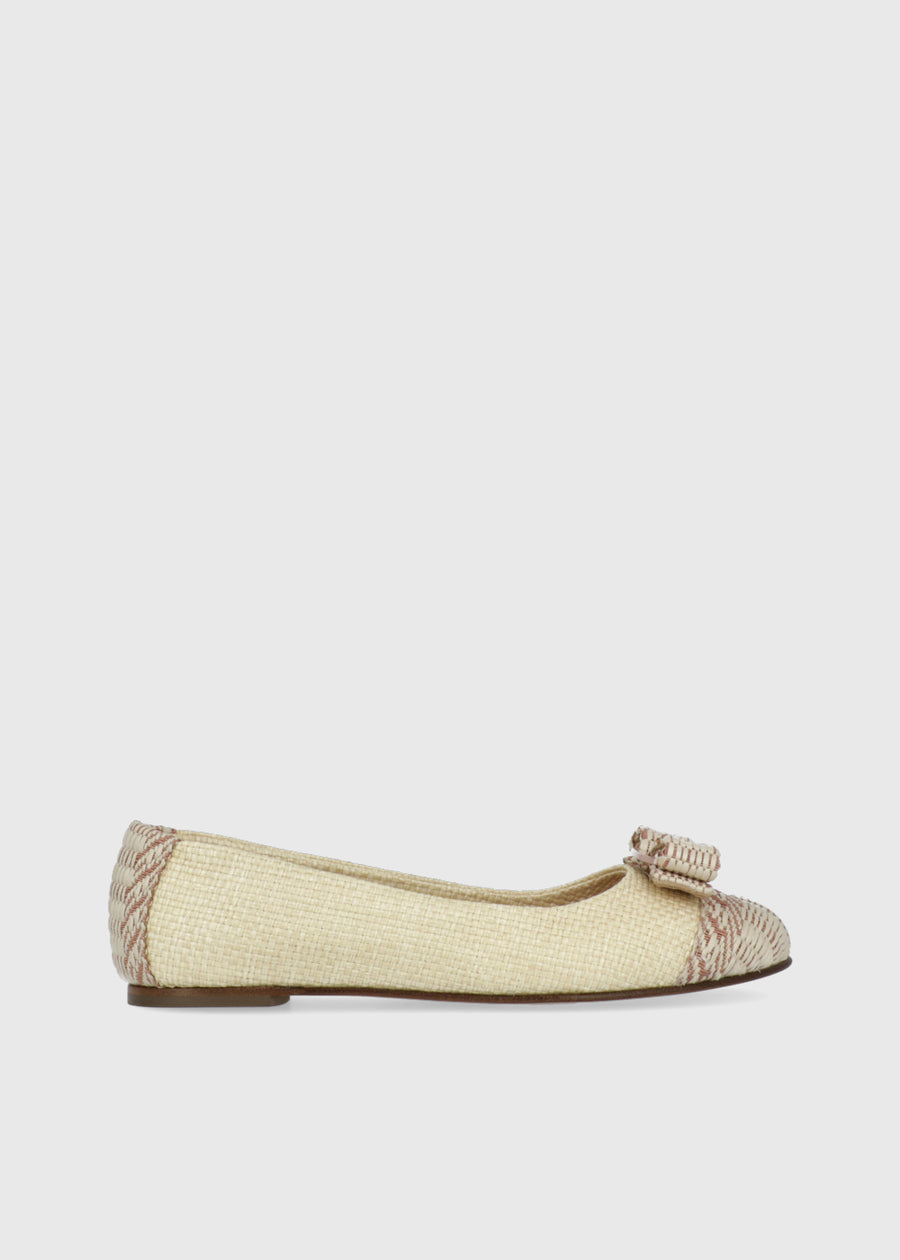 Ferragamo  Flat Varina FRG-VARINAWR