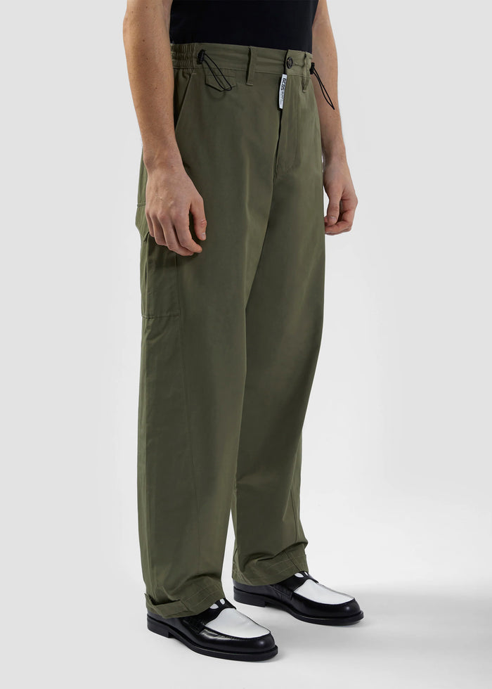 GCDS Pantalón Recto GCD-M2906TM2