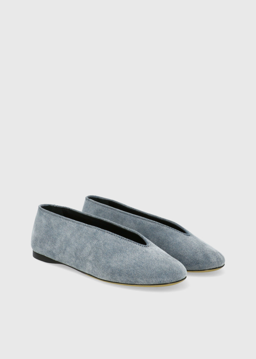 Moschino Flats  MSC-MA11010