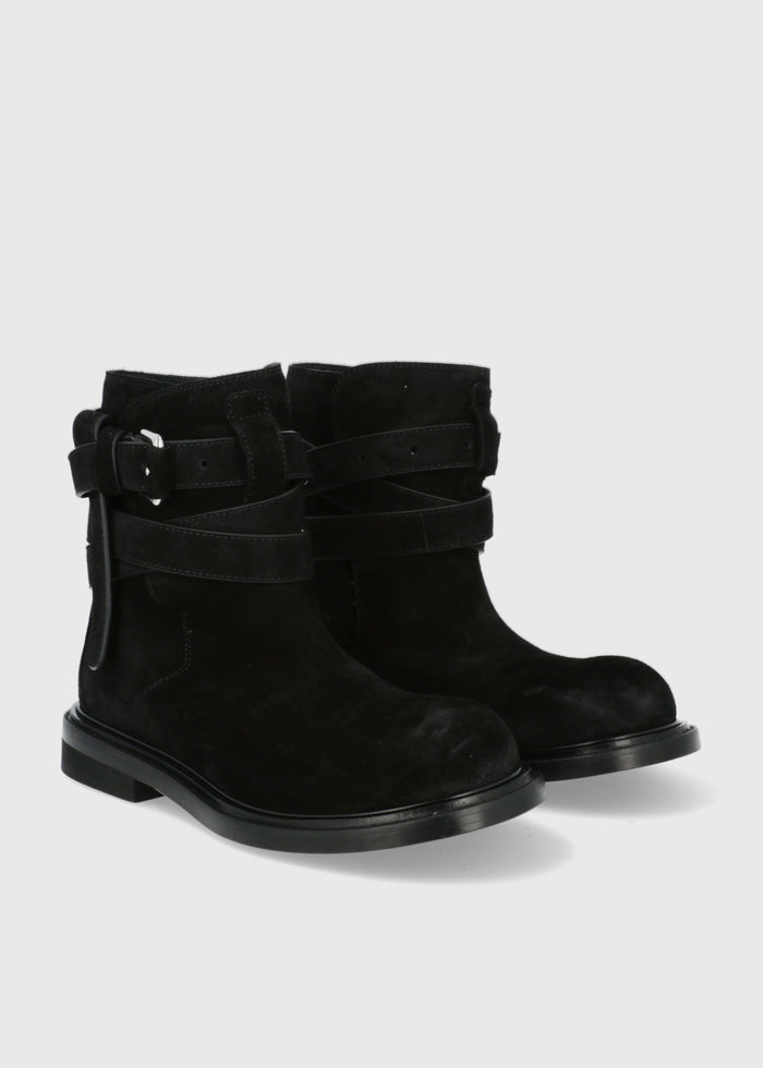 Moschino Botas con hebilla MSC-MB21094