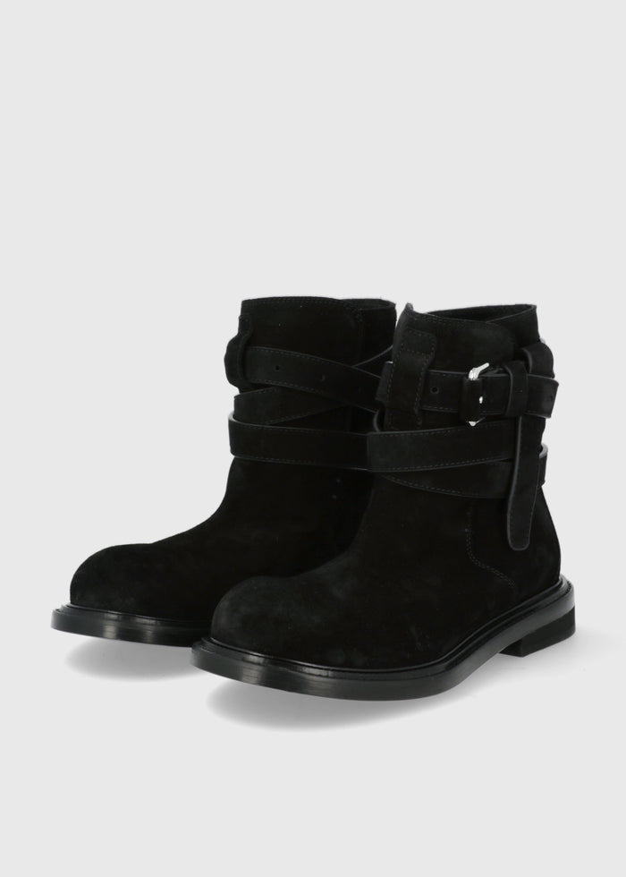 Moschino Botas con hebilla MSC-MB21094