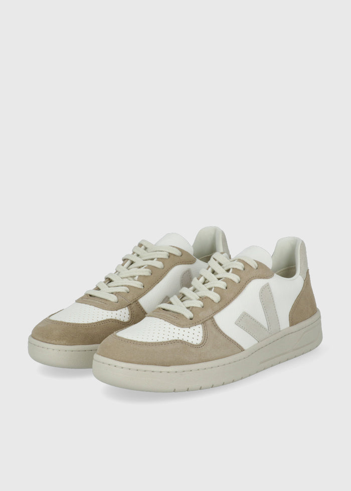 Veja Sneakers V-10 ChromeFree VJA-ZCV10