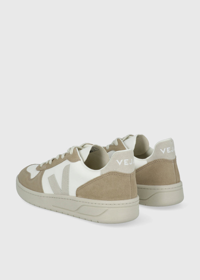 Veja Sneakers V-10 ChromeFree VJA-ZCV10