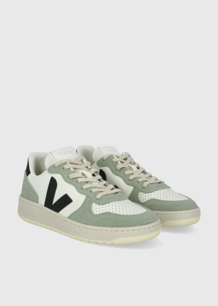 Veja Sneakers V-10 ChromeFree VJA-ZCV10