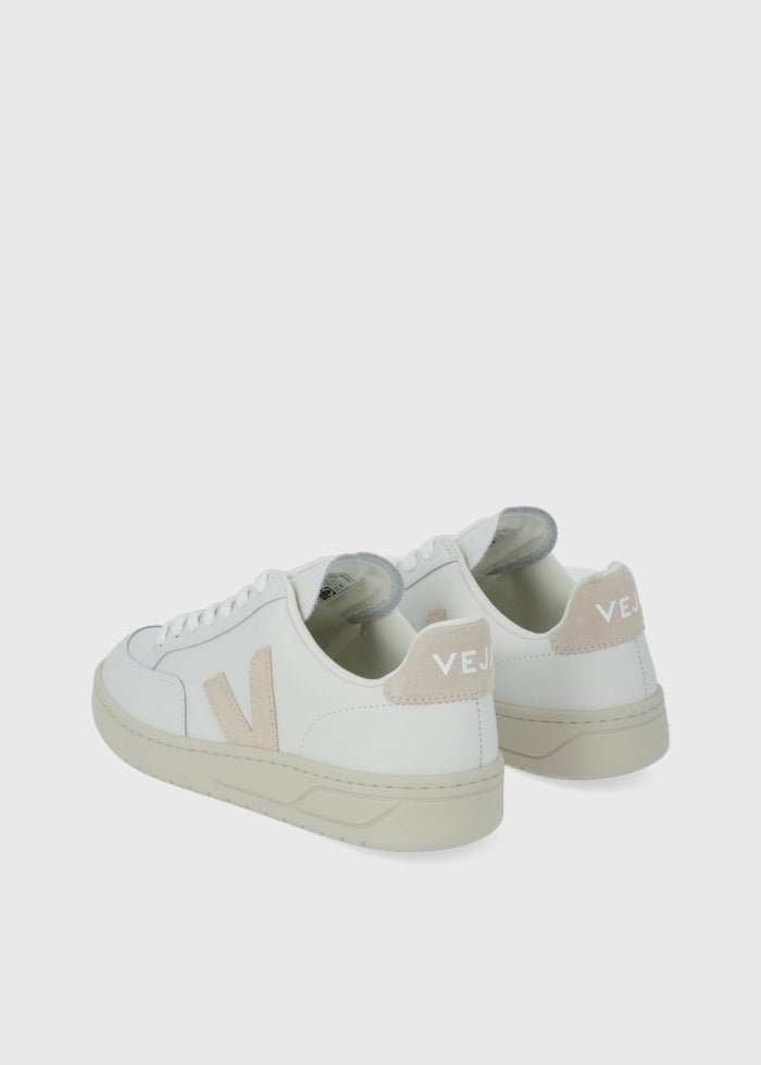 Veja Sneakers  VJA-ZDV12