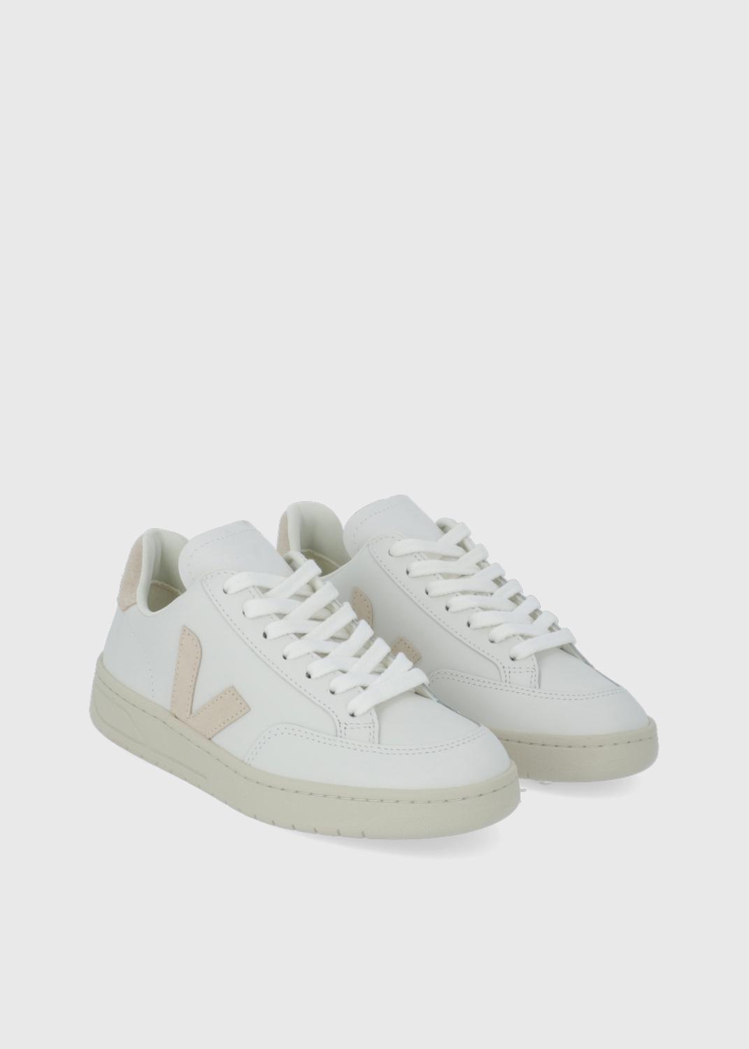 Veja Sneakers VJA-ZDV12